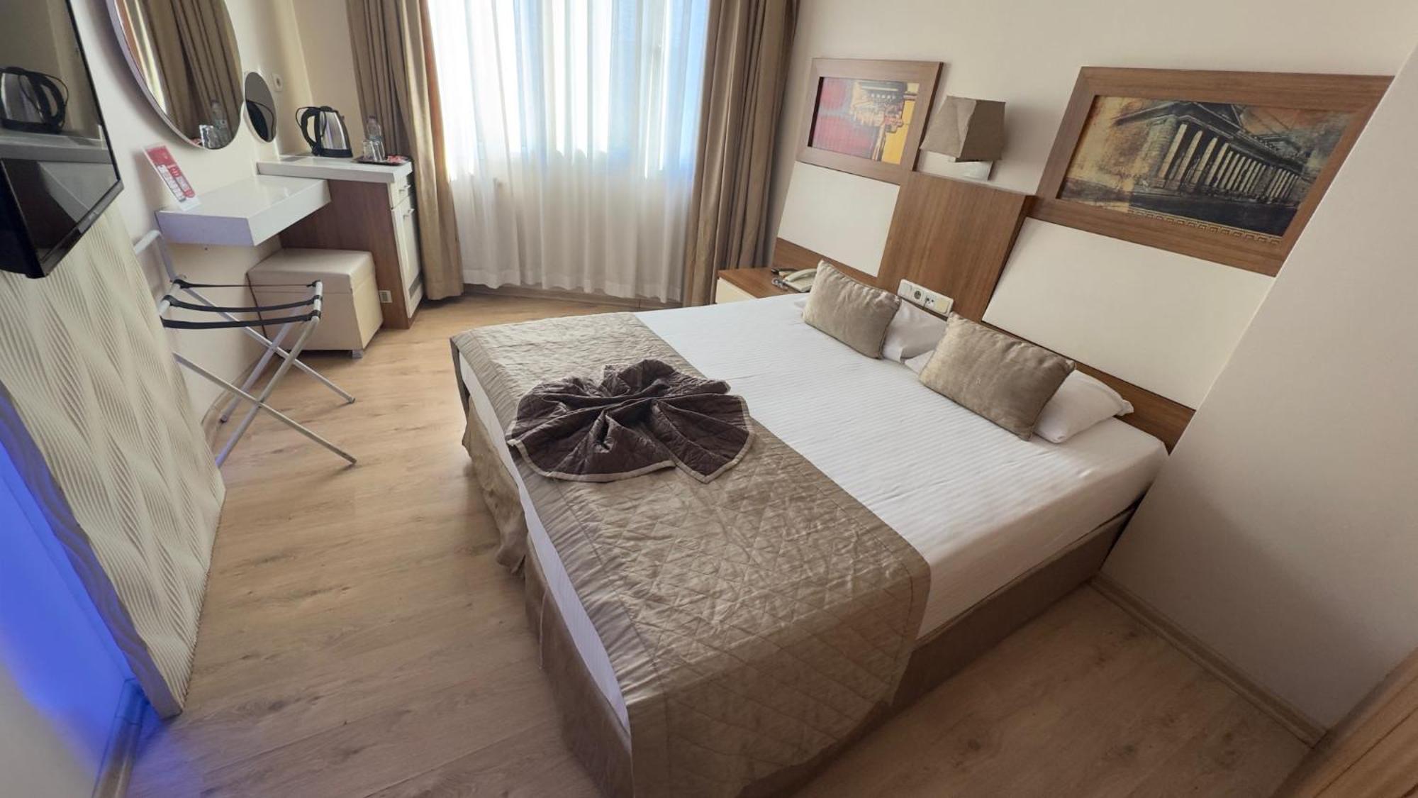 Hotel Baylan Izmir Exteriör bild