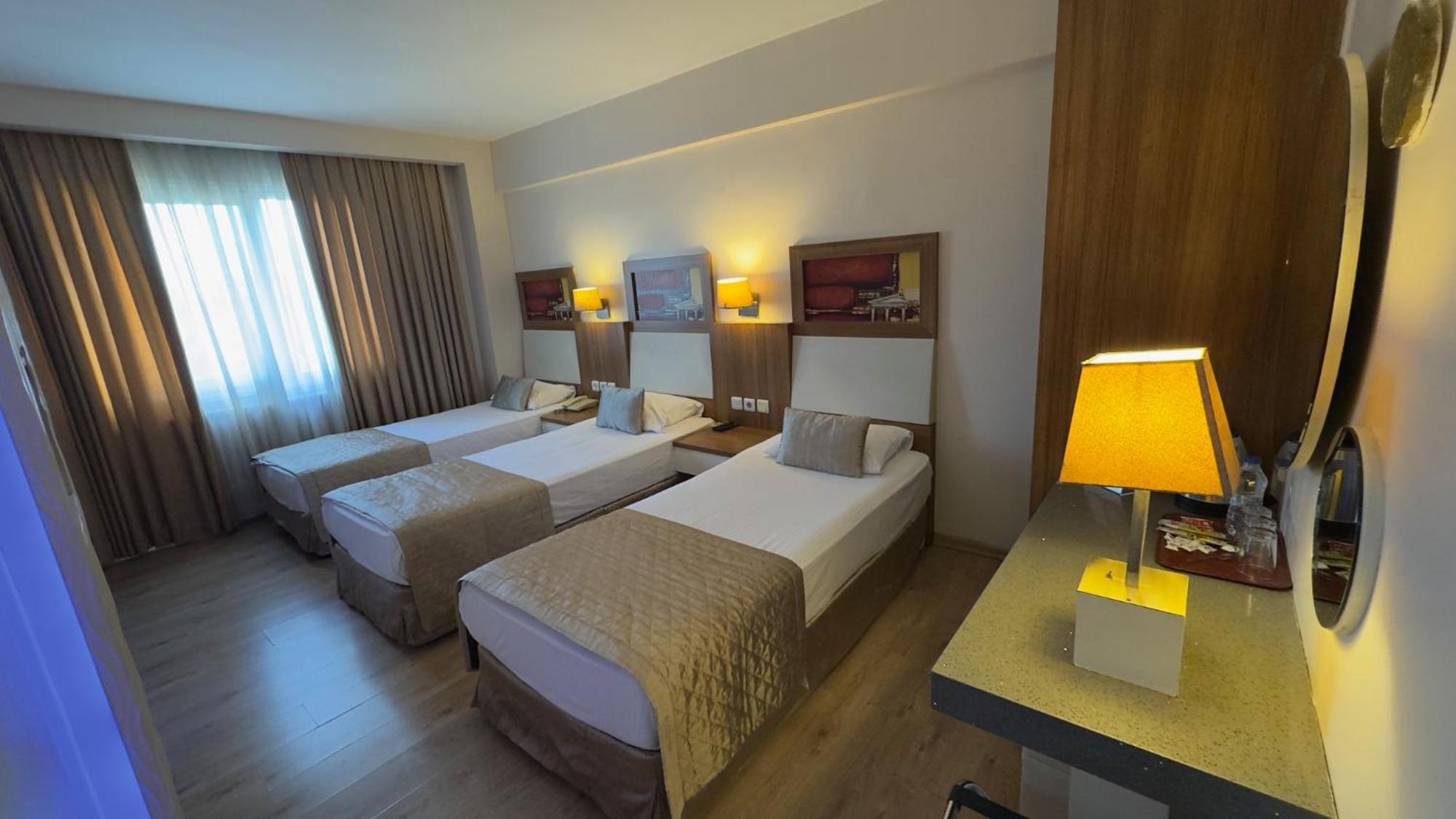 Hotel Baylan Izmir Exteriör bild